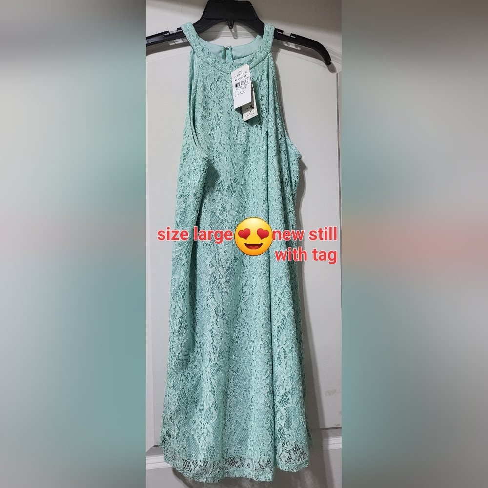 Speechless dress size Large, lace overlay